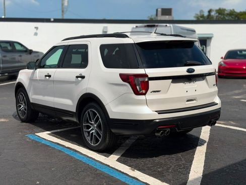 Used 2018 Ford Explorer Sport AWD/4WD image 5