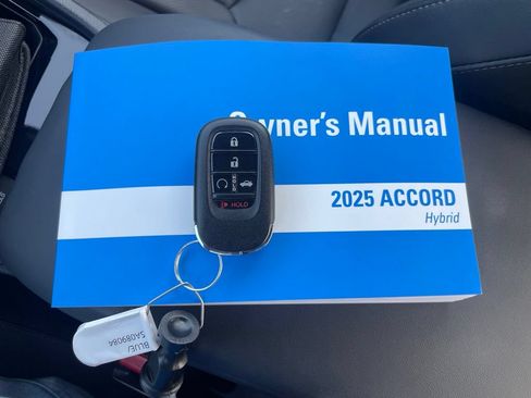Used 2025 Honda Accord EX-L image 38