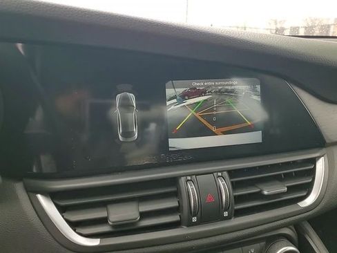 Used 2023 Alfa Romeo Giulia Ti image 22