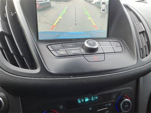 Used 2019 Ford Escape SEL image 17