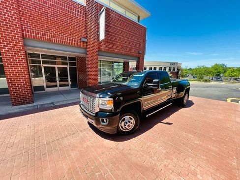 Used 2015 GMC Sierra 3500 Denali w/ Duramax Plus Package AWD/4WD image 3