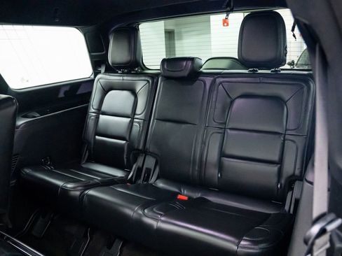 Used 2019 Lincoln Navigator Reserve AWD/4WD image 19