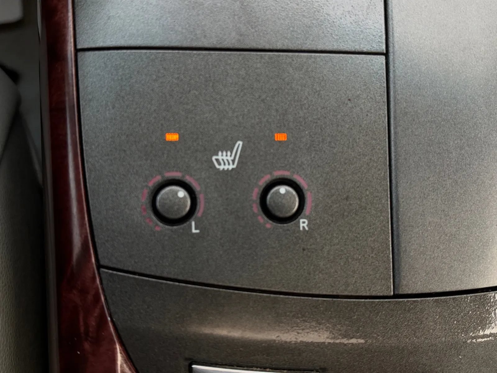 Used 2011 Toyota Avalon FWD image 32