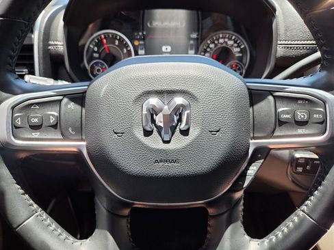 Used 2024 RAM 2500 Laramie AWD/4WD image 33