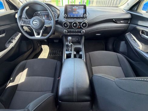 Used 2025 Nissan Sentra SV FWD image 8