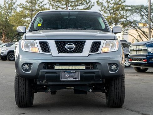 Used 2019 Nissan Frontier PRO-4X image 4
