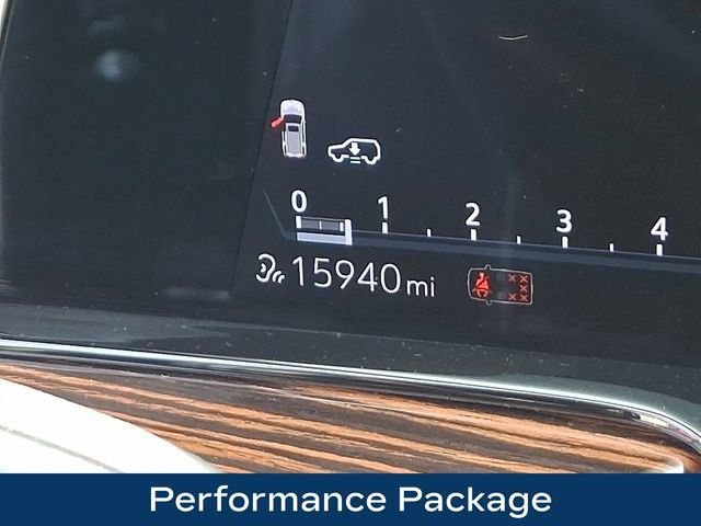Used 2024 Cadillac Escalade Premium Luxury w/ Performance Package AWD/4WD image 6