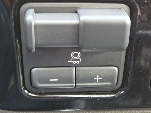 Used 2024 Chevrolet Silverado 1500 LTZ w/ Technology Package image 12