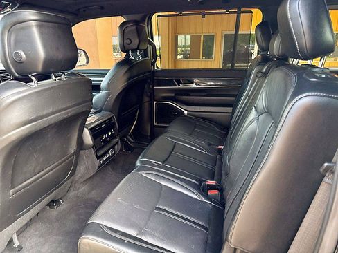 Used 2022 Jeep Wagoneer Series II w/ Convenience Group I AWD/4WD image 19