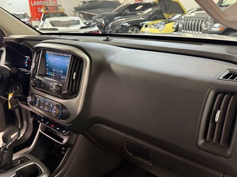 Used 2022 Chevrolet Colorado LT w/ Fleet Safety Package image 21