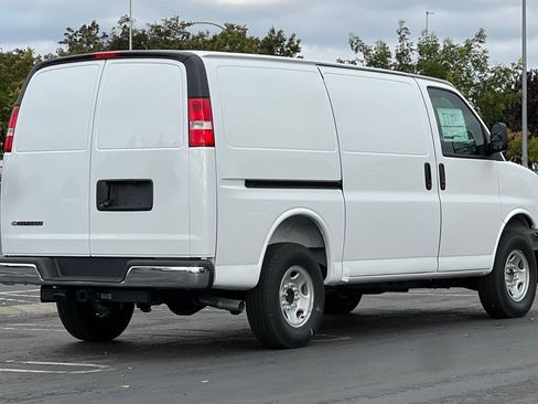 New 2025 Chevrolet Express 2500 w/ Driver Convenience Package image 4