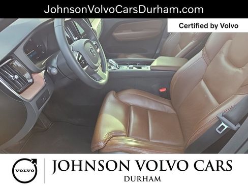 Used 2023 Volvo XC60 B5 Ultimate image 11