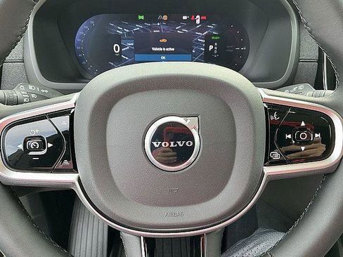 New 2026 Volvo XC90 T8 Ultra w/ Protection Package Premier AWD/4WD image 22