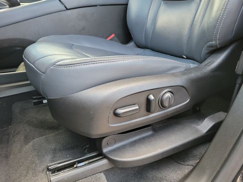 Used 2019 Buick Enclave Premium w/ Experience Buick Package AWD/4WD image 4