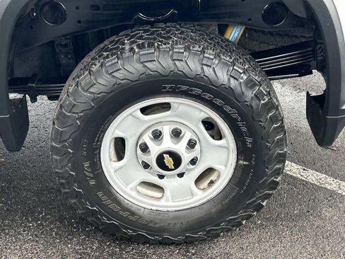 Used 2021 Chevrolet Silverado 2500 W/T w/ WT Fleet Convenience Package image 16