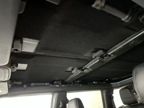 Used 2021 Ford Bronco First Edition AWD/4WD image 28