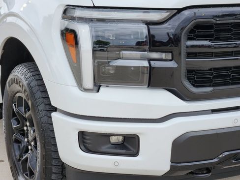 Used 2025 Ford F150 Lariat AWD/4WD image 9