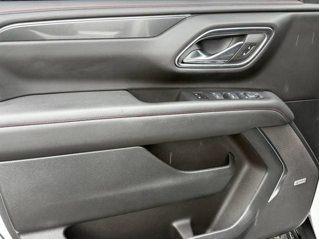 Used 2024 Chevrolet Suburban RST w/ Luxury Package RWD image 12