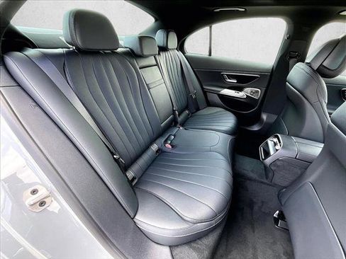 New 2026 Mercedes-Benz E 350 4MATIC Sedan image 29