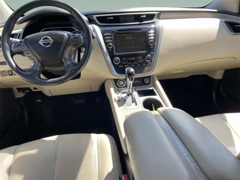 Used 2022 Nissan Murano SV image 10