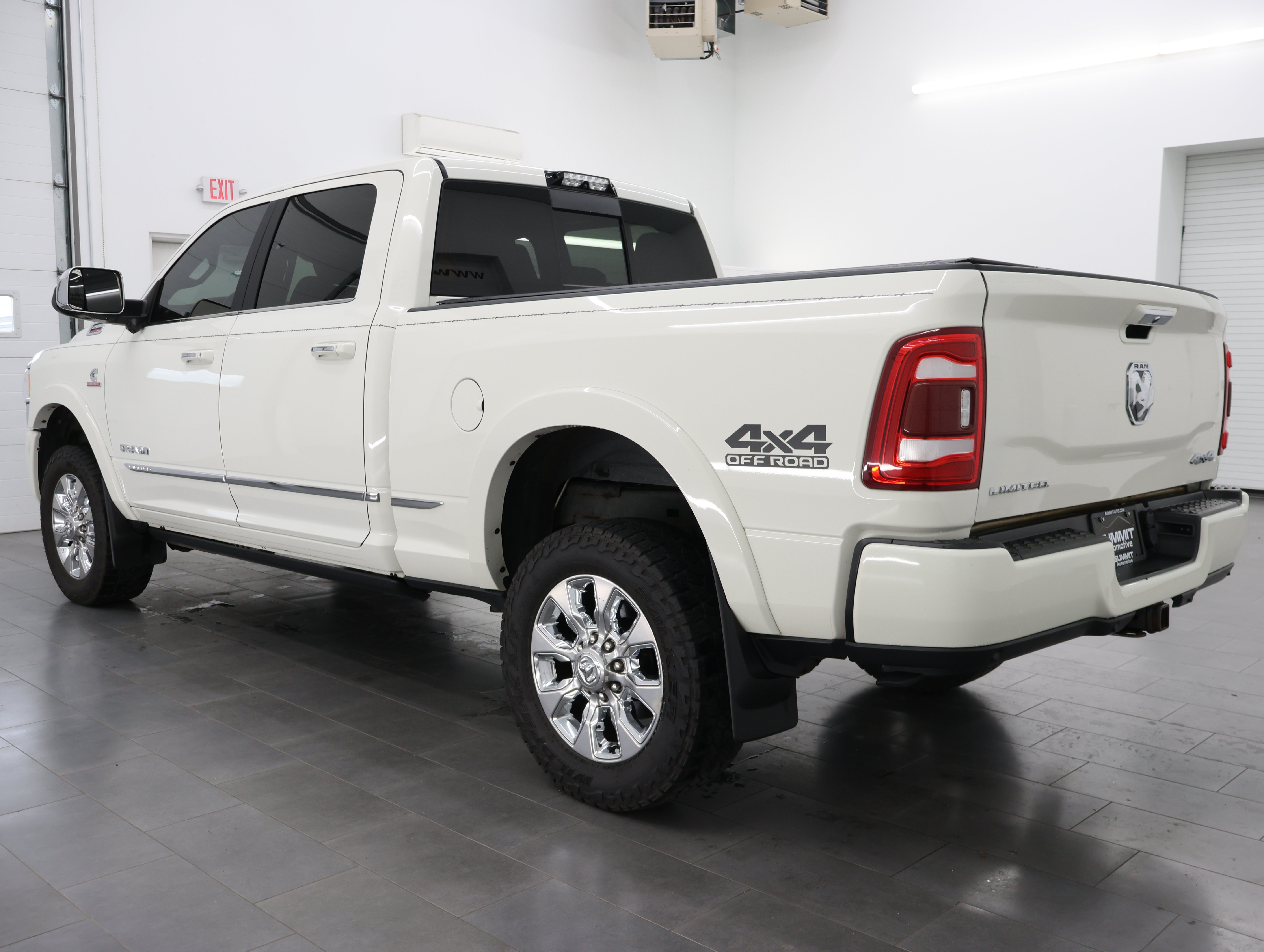 Used 2019 RAM 2500 Limited AWD/4WD image 6
