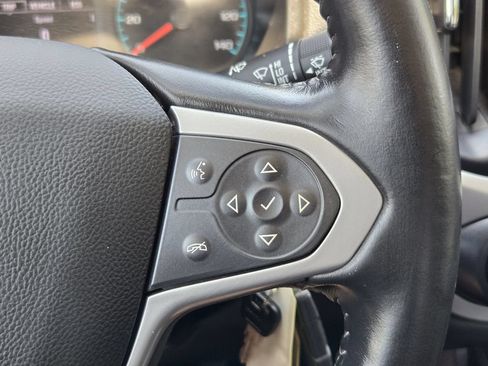Used 2022 Chevrolet Colorado LT w/ Fleet Safety Package RWD image 29