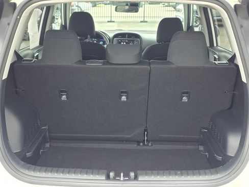 Certified 2025 Kia Soul LX w/ LX Technology Package FWD image 11