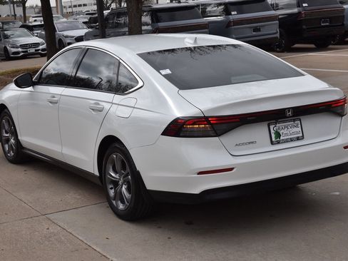 Used 2024 Honda Accord EX image 10