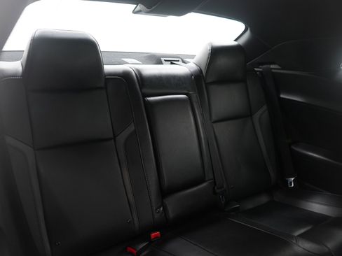 Used 2018 Dodge Challenger GT w/ Driver Convenience Group image 12