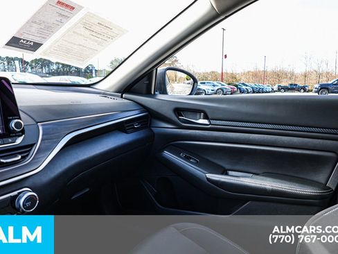 Used 2024 Nissan Altima 2.5 SV image 46