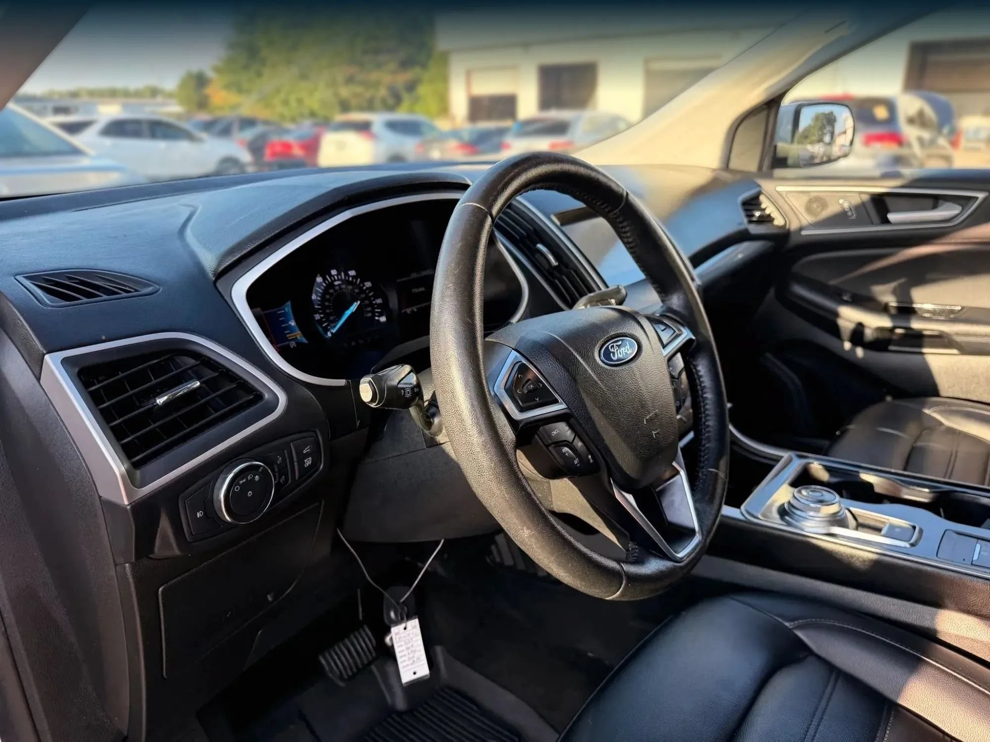 Used 2019 Ford Edge SEL w/ Equipment Group 201A AWD/4WD image 17