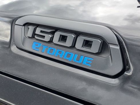 New 2026 RAM 1500 4x4 Crew Cab image 8