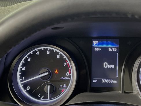 Used 2024 Toyota Camry SE image 22