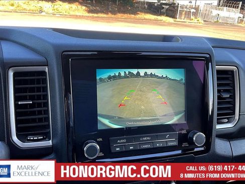 Used 2022 Nissan Frontier SV RWD image 15