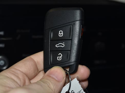 New 2026 Volkswagen Taos S image 14