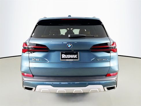 Used 2025 BMW X5 xDrive50e w/ Parking Assistance Package image 6