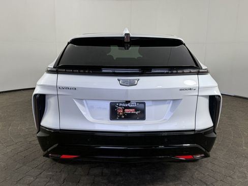 Used 2024 Cadillac Lyriq Sport AWD/4WD image 6