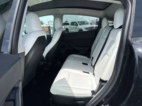 Used 2023 Tesla Model Y Long Range image 6