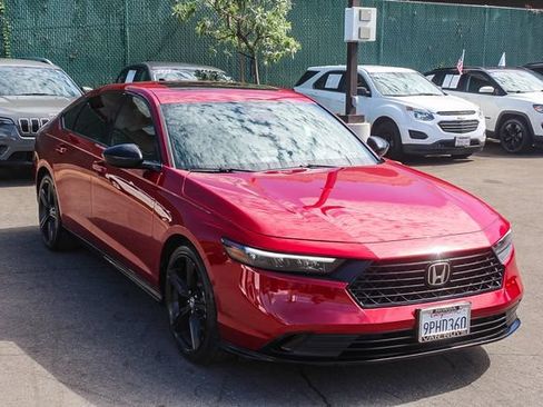 Used 2024 Honda Accord Sport image 3