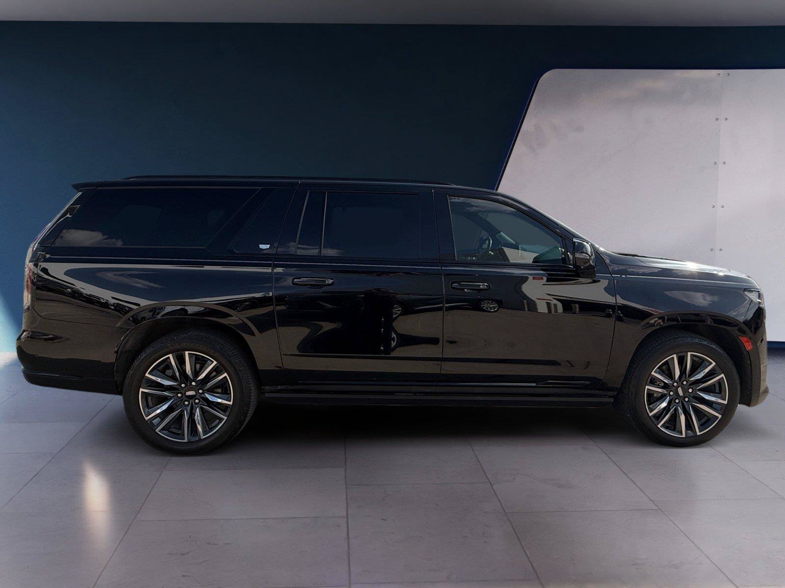 Certified 2023 Cadillac Escalade ESV Sport Platinum w/ LPO, Floor Liner Package AWD/4WD image 6