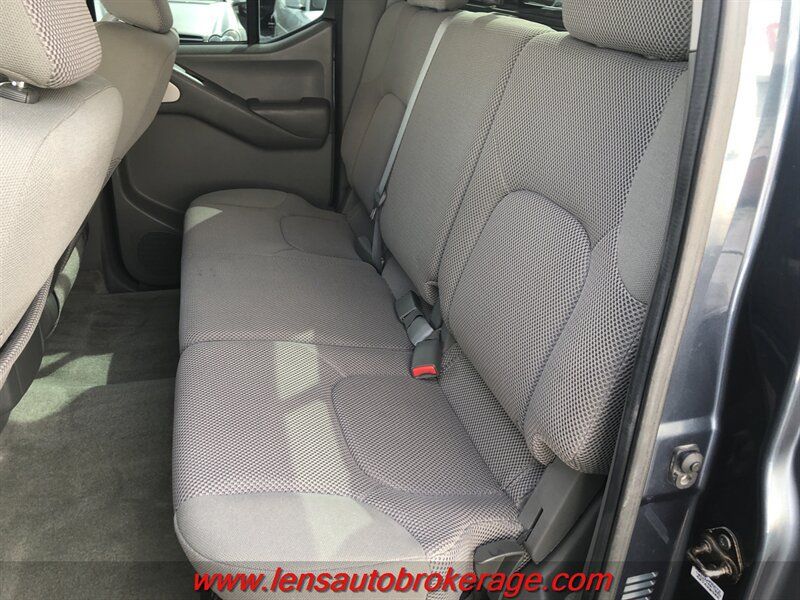Used 2014 Nissan Frontier SV AWD/4WD image 18