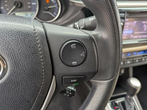 Used 2014 Toyota Corolla S image 27