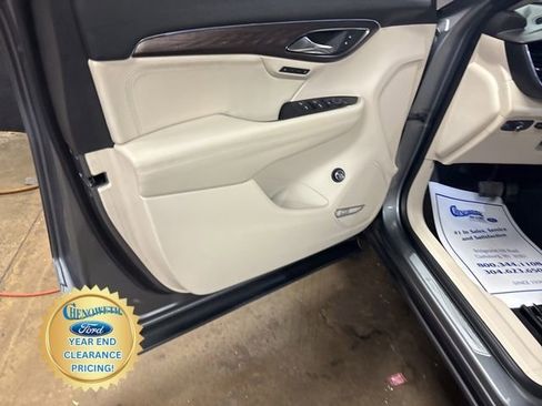 Used 2021 Buick Envision Avenir w/ Technology Package II image 7