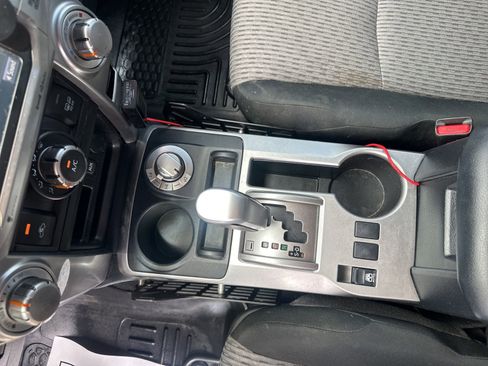 Used 2017 Toyota 4Runner SR5 image 17