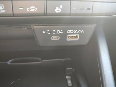 Used 2026 Subaru Outback Premium AWD/4WD image 17