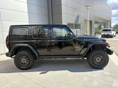 Used 2021 Jeep Wrangler Unlimited Rubicon w/ Dual Top Group AWD/4WD image 4