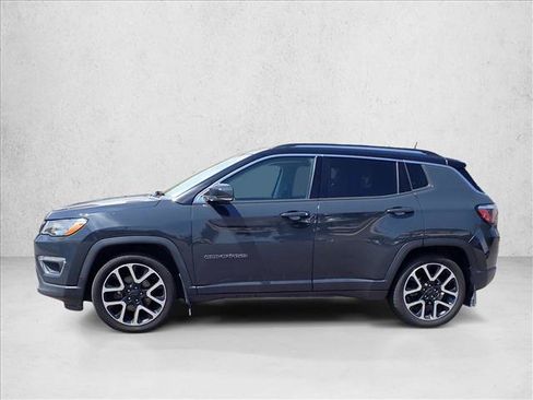 Used 2018 Jeep Compass Limited w/ Safe & Security Group FWD image 2