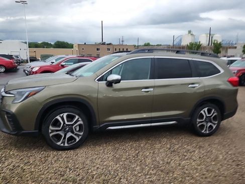 Used 2023 Subaru Ascent Touring AWD/4WD image 8