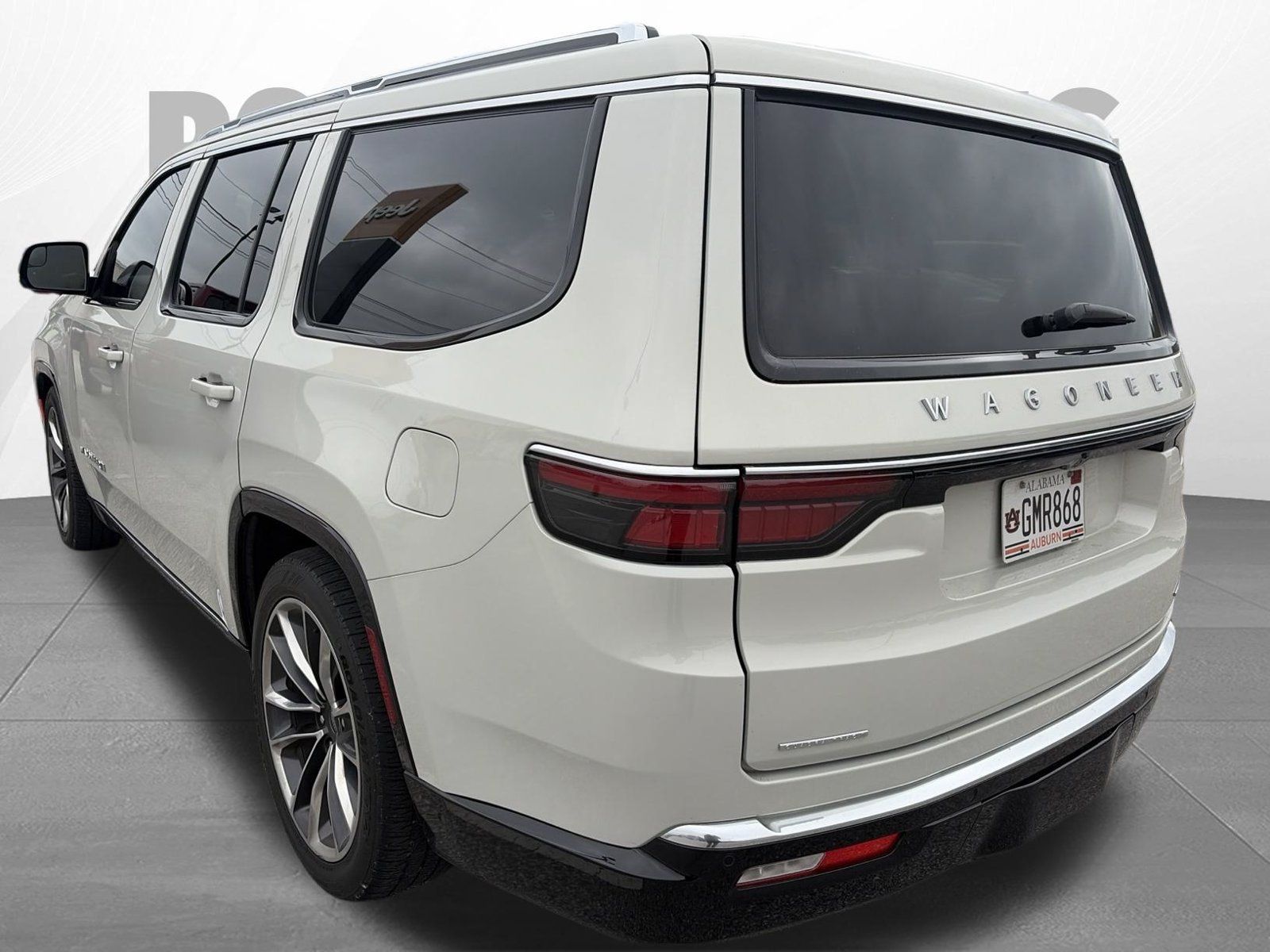 Used 2022 Jeep Wagoneer Series III w/ Premium Group I AWD/4WD image 8