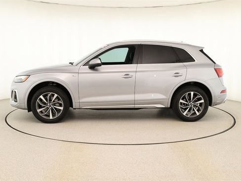 Used 2023 Audi Q5 2.0T Premium Plus w/ Premium Plus Package image 2